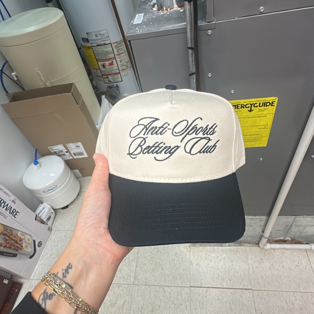 LOW START Anti-Sports Betting Club Black and White Cap Kenz kustomz - Picture 2 of 2